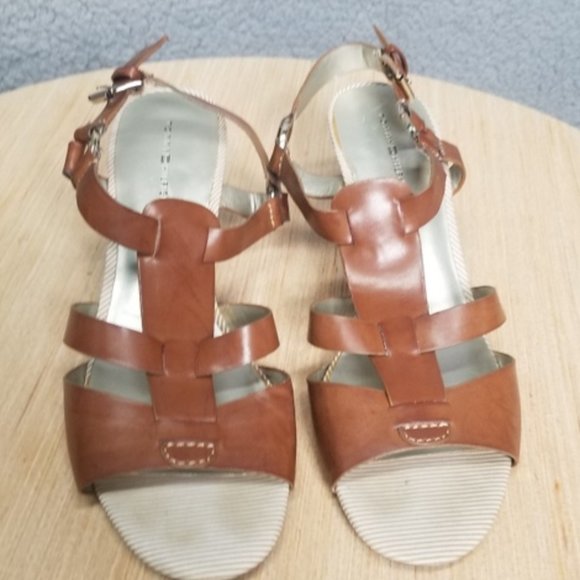 TOMMY HILFIGER WOMEN'S BROWN AUDITON OPEN-TOE SANDAL HEEL - Picture 1 of 8